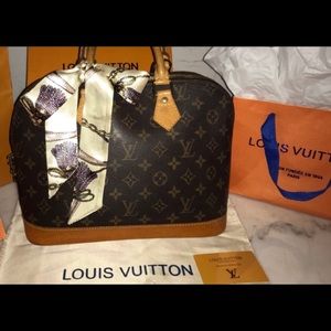 Louis Vuitton ALMA